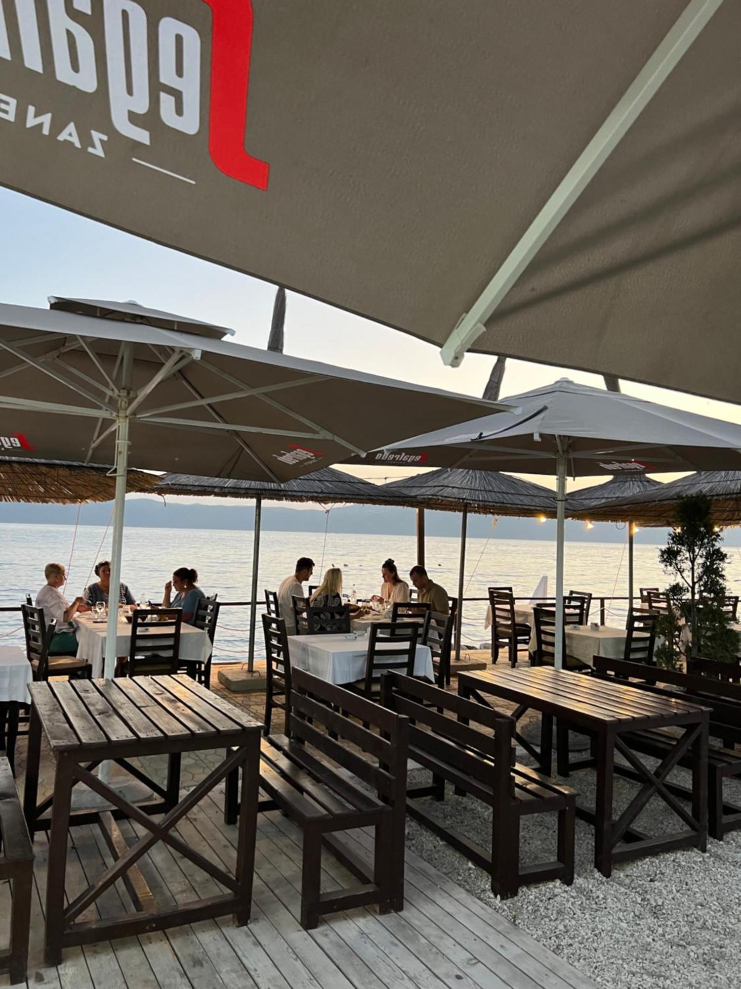 Bruno Rooms Vlorë Exterior foto